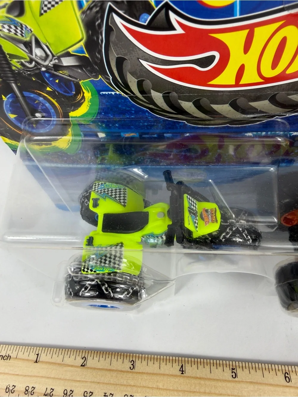 Hot Wheels Demolition Doubles Tri-To-Crush-Me & Podium Crasher